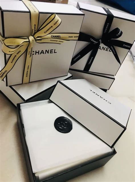 where to buy chanel gift boxes and shopping bags wholesale|chanel gift set 2022.